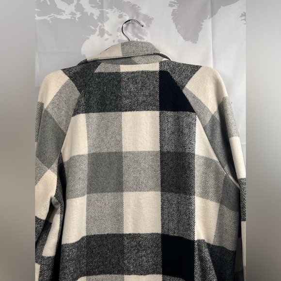 Plaid long coat size 8/10 SHEIN - Picture 6 of 7